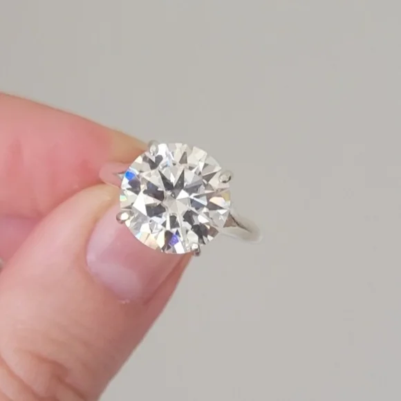 New 4ct Certified Moissanite Engagement Ringn - Picture 8 of 12